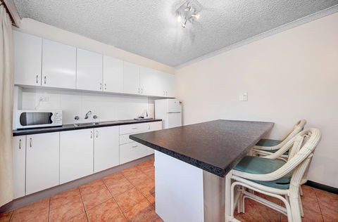Belconnen Way Motel And Serviced Apartments - Hervey Bay Accommodation 4