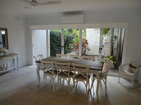 Noosa Entrance Waterfront Resort - Hervey Bay Accommodation 0
