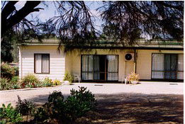 Casuarina Cabins - Hervey Bay Accommodation 0
