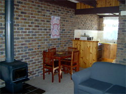 Warrawee Holiday Units - Hervey Bay Accommodation 0