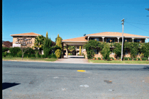 Grand Manor Motor Inn - Hervey Bay Accommodation 0
