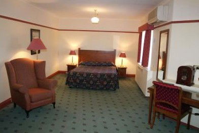 Brassey Of Canberra - Hervey Bay Accommodation 2