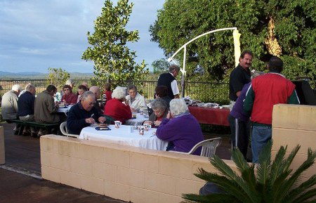 Avocado Motor Inn - Hervey Bay Accommodation 1