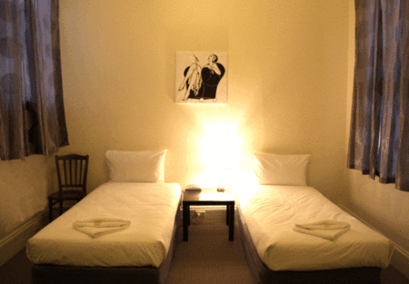 Ambassadors Hotel - Tourism Hervey Bay 2