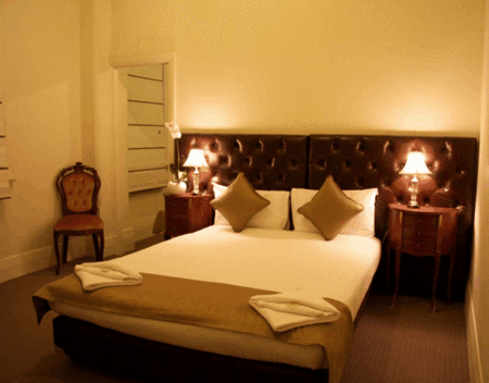 Ambassadors Hotel - Tourism Hervey Bay 3