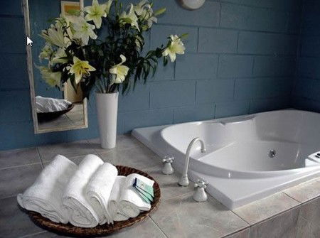 The Bay Motel - Safety Beach - Hervey Bay Accommodation 1