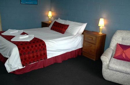 The Bay Motel - Safety Beach - Hervey Bay Accommodation 4