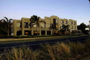 Brighton Savoy - Hervey Bay Accommodation 4