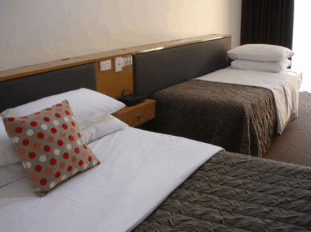 Burkes Hotel Motel - Hervey Bay Accommodation 2