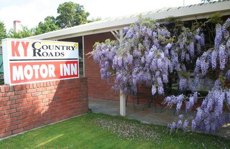 KY COUNTRY ROADS MOTOR INN - Hervey Bay Accommodation 0