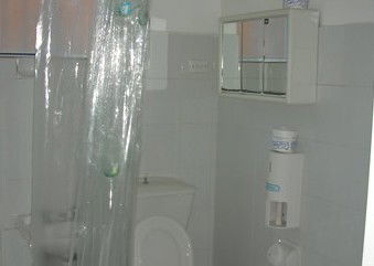 Manly Bunkhouse - Hervey Bay Accommodation 1