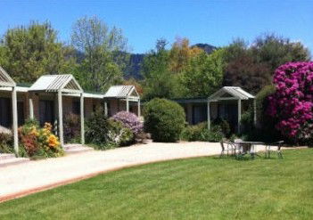 ELLENVALE HOLIDAY UNITS - Hervey Bay Accommodation 0