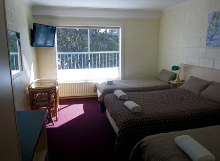 Falls Creek Hotel - Hervey Bay Accommodation 0