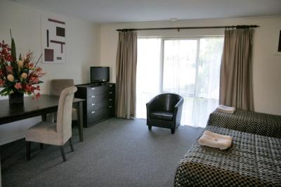 Frankston Motel - Tourism Hervey Bay 0