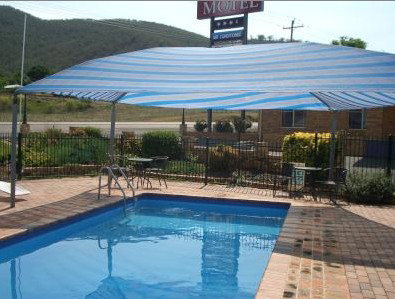 Almond Inn Motel - Hervey Bay Accommodation 2