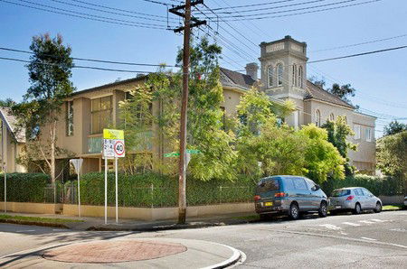 Cambridge Lodge - Hervey Bay Accommodation 2