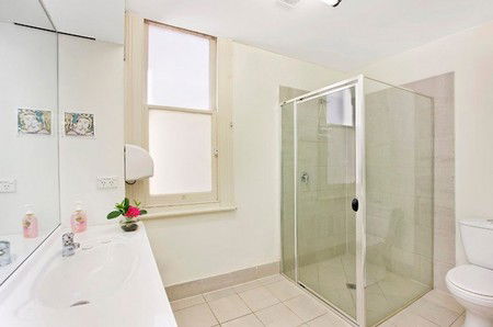 Cambridge Lodge - Hervey Bay Accommodation 3