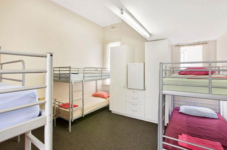 Cambridge Lodge - Hervey Bay Accommodation 4