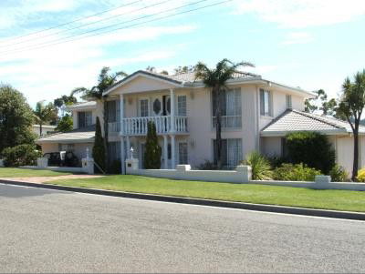 Gracelands - Hervey Bay Accommodation 0