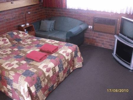 Kardinia Park Motel - Hervey Bay Accommodation 3