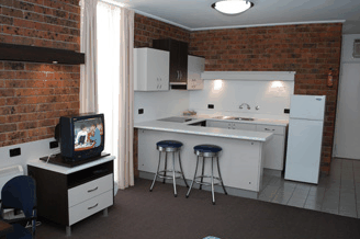 Lakes Central Hotel - Hervey Bay Accommodation 2