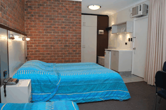 Lakes Central Hotel - Hervey Bay Accommodation 3