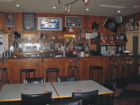 Pastoral Hotel - Hervey Bay Accommodation 1