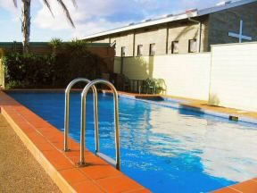 Pelican At Lakes Motel - Hervey Bay Accommodation 2