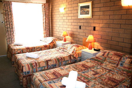 Rippleside Park Motor Inn - Hervey Bay Accommodation 2