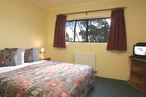 Summit Ridge Alpine Lodge - Hervey Bay Accommodation 1