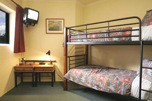 Summit Ridge Alpine Lodge - Hervey Bay Accommodation 2