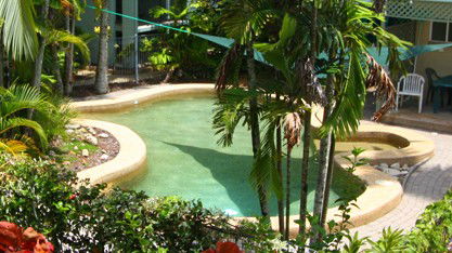 Coral Reef Resort  Holiday Apartments - Tourism Hervey Bay 2