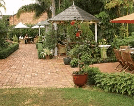 Rose And Crown Hotel - Hervey Bay Accommodation 2