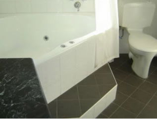 Bailey's Motel - Hervey Bay Accommodation 3