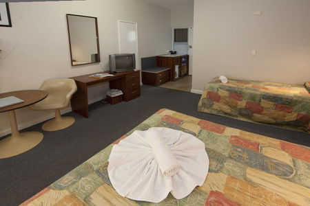 Amity Motor Inn - Hervey Bay Accommodation 2