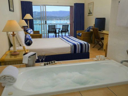 Coral Sea Resort - Tourism Hervey Bay 5
