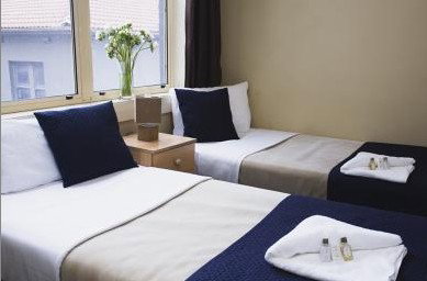 Macleay Lodge - Hervey Bay Accommodation 3