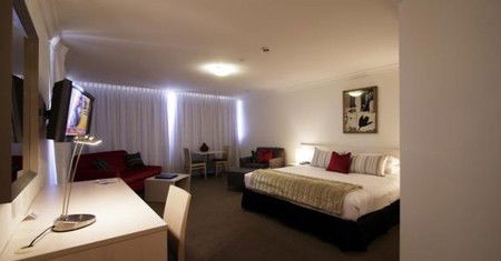 Townhouse Hotel - Hervey Bay Accommodation 4