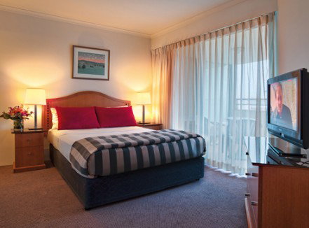 Medina Executive James Court Canberra - Hervey Bay Accommodation 0