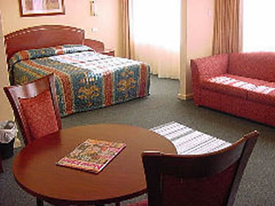 Embassy Motel - Hervey Bay Accommodation 0