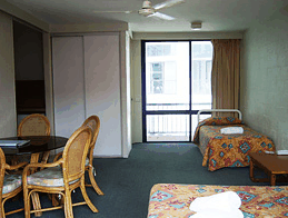 Club Surfers - Hervey Bay Accommodation 1