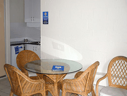 Club Surfers - Hervey Bay Accommodation 2