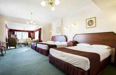 Palais Royale - Hervey Bay Accommodation 1