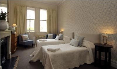 The Russell Hotel - Hervey Bay Accommodation 1