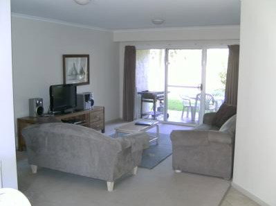 Absolute Beachfront Opal Cove Resort - Hervey Bay Accommodation 4
