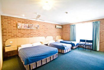 Branxton House Motel - Hervey Bay Accommodation 0