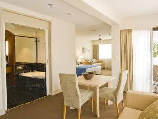 Waves Byron Bay - Hervey Bay Accommodation 4