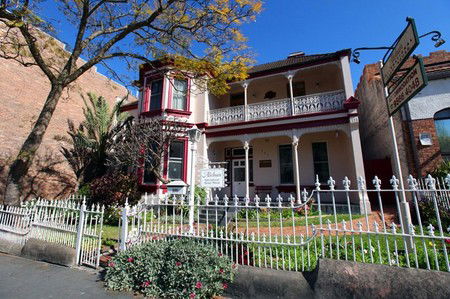 Alishan International Guesthouse - Hervey Bay Accommodation 0