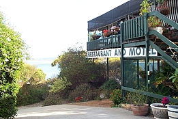 Matthew Flinders Terraces - Hervey Bay Accommodation 0