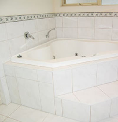 Sanctuary House Resort Motel - Hervey Bay Accommodation 3